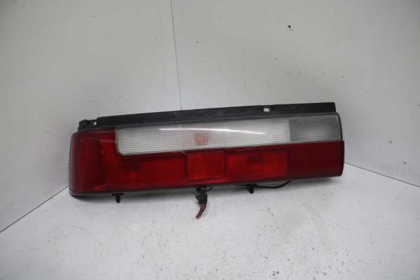 FEU ARRIERE GAUCHE SUZUKI SWIFT 1989-1996 - Vue 1